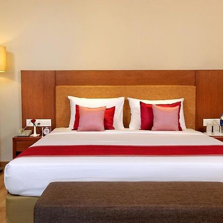 Hotel Park Residency Adoor Adur Exteriér fotografie