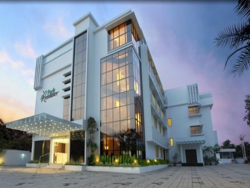 Hotel Park Residency Adoor Adur Exteriér fotografie